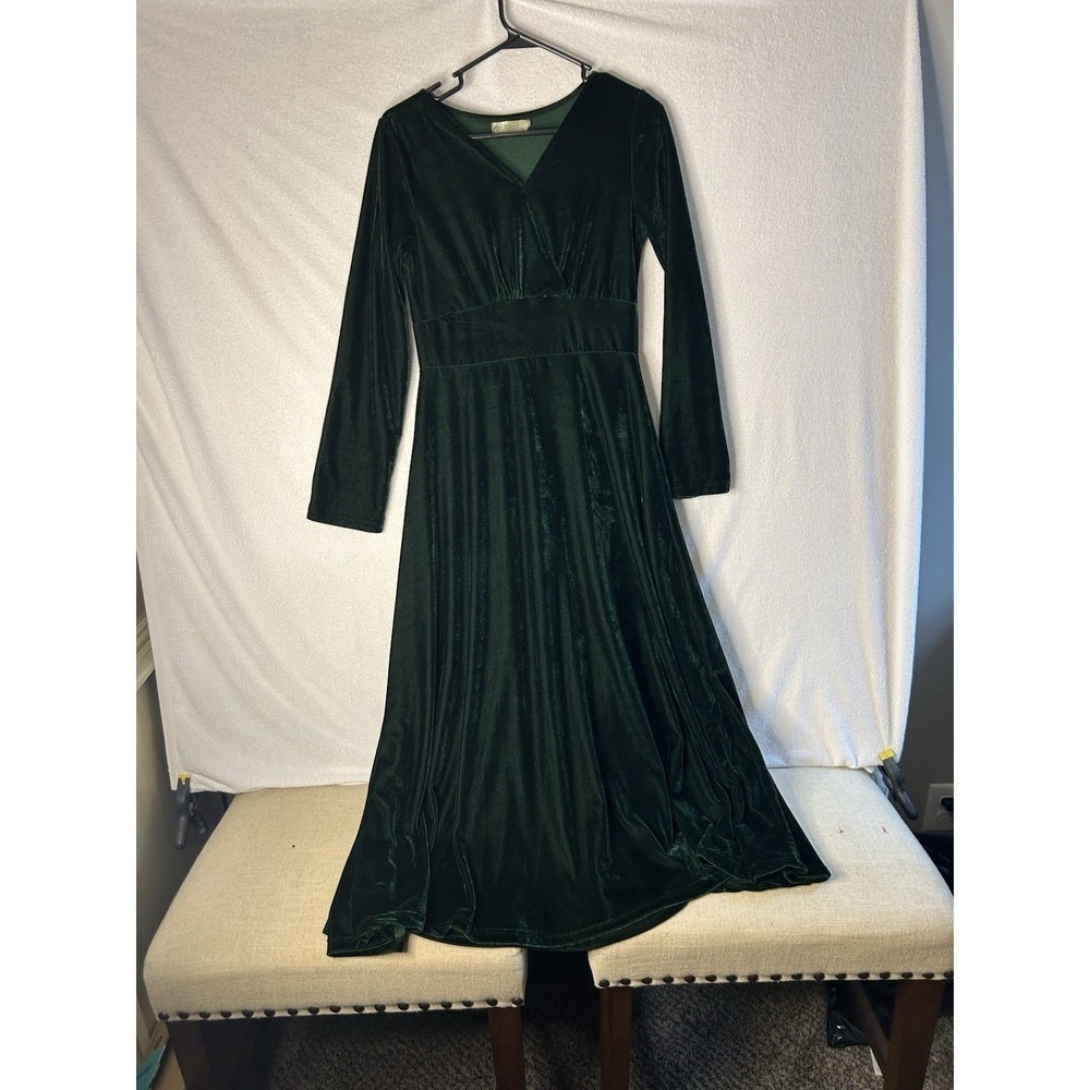 Fashion Classic Emerald Green Velvet V-Neck Long Sleeve Maxi Dress Empire Waist